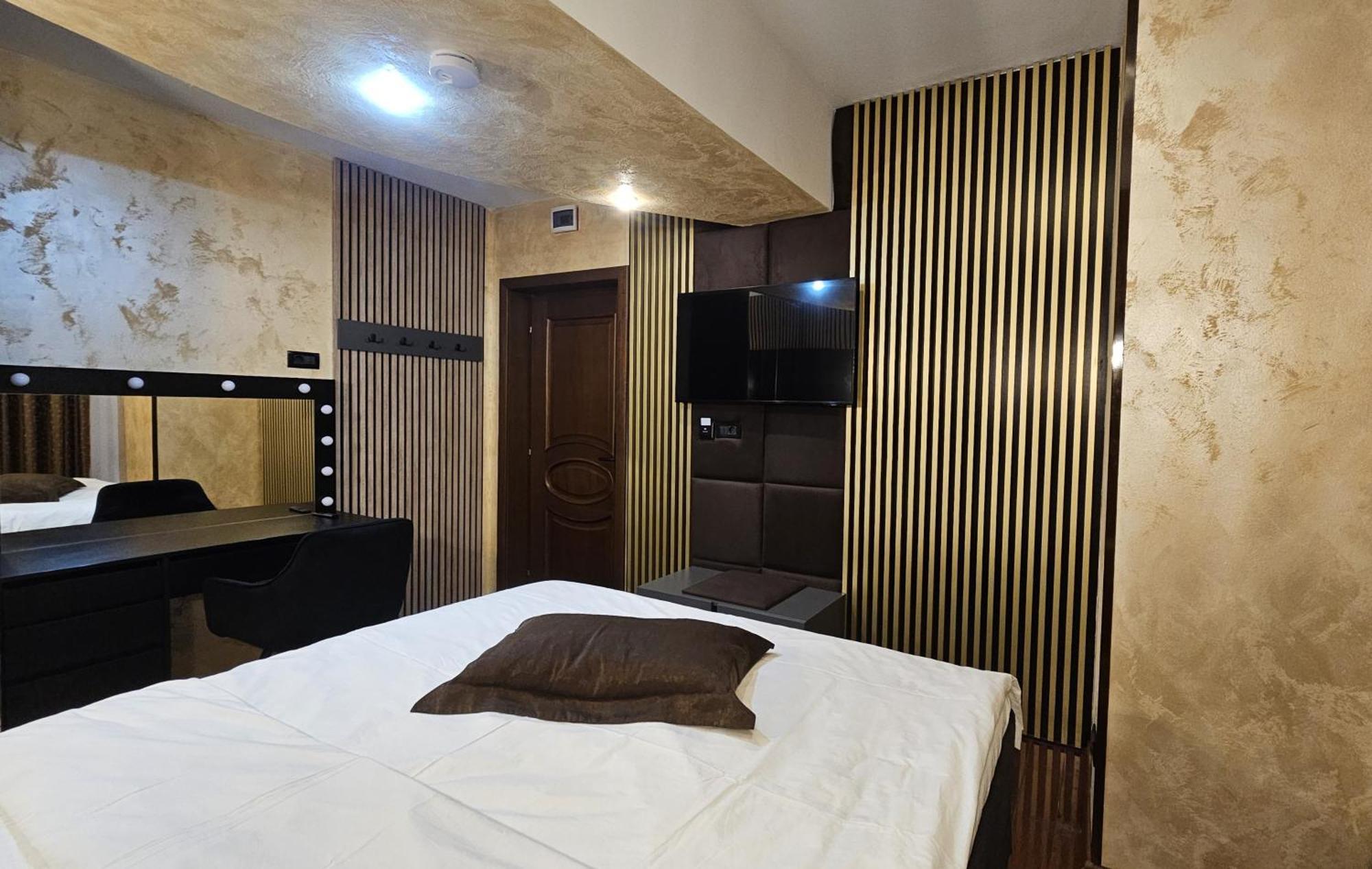 Simple Villa Rooms National Arena Self Check In Бухарест Экстерьер фото